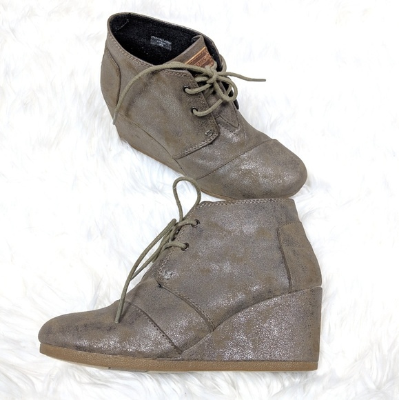 Toms Shoes - Tom's Desert Lace-Up Wedge Bootie